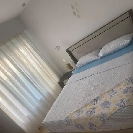 Charme Provenzale مينتون